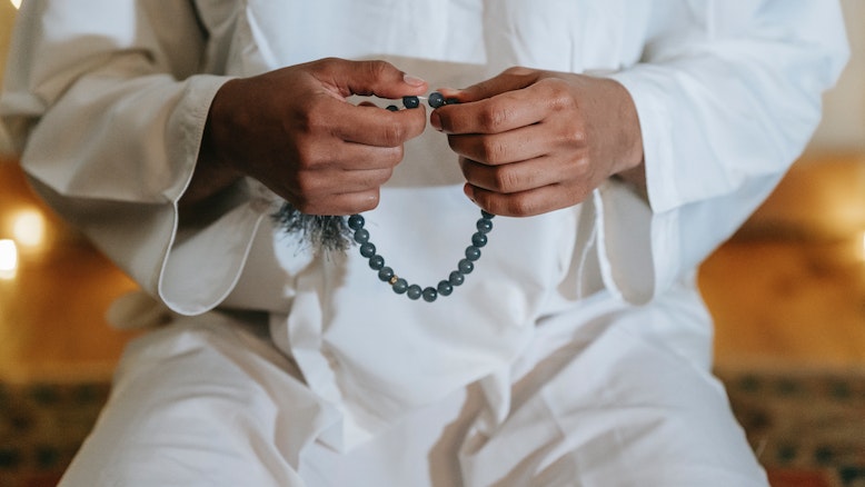 Dzikir Setelah Subuh yang Menarik Rezeki.