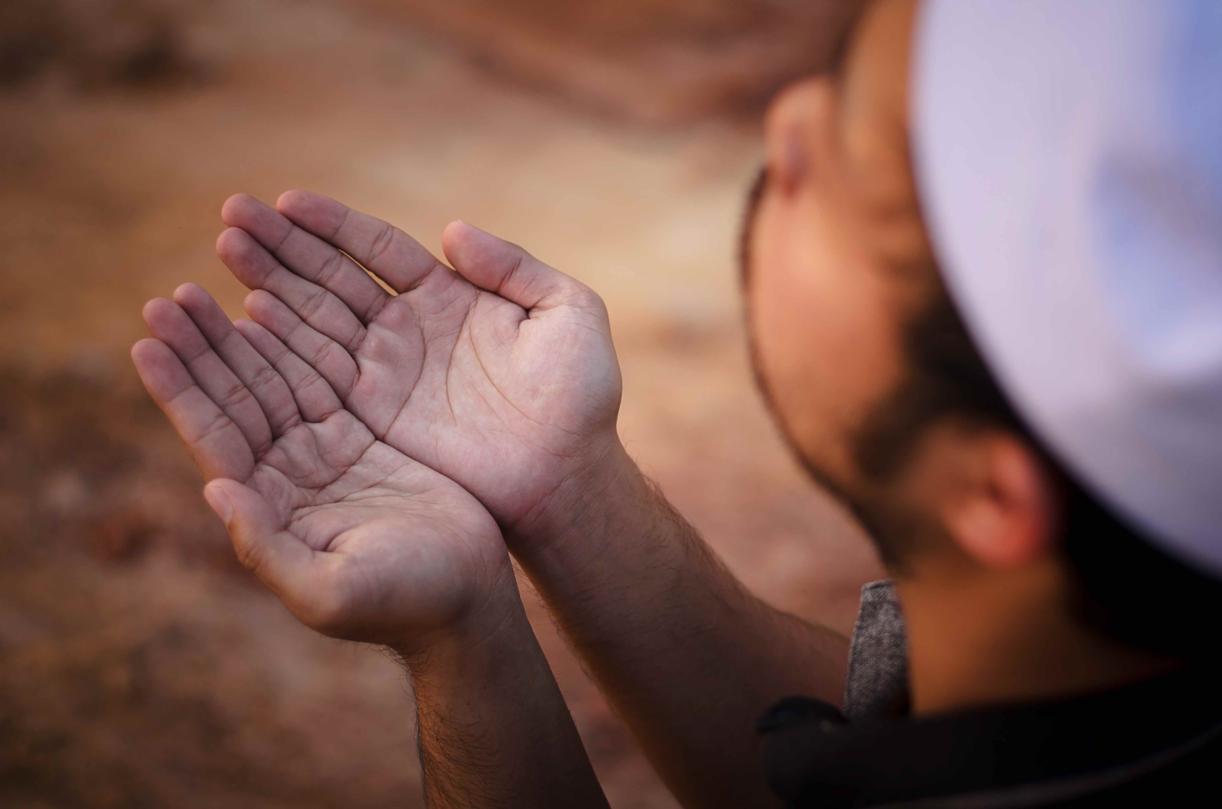 Keajaiban Hidup Bagi Orang yang Istiqamah Bershalawat